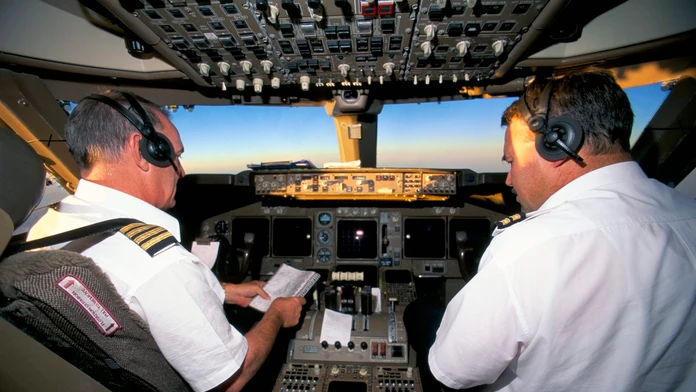 Všimli ste si, že piloti takmer nikdy nemajú dlhú bradu? Dôvod súvisí s bezpečnosťou