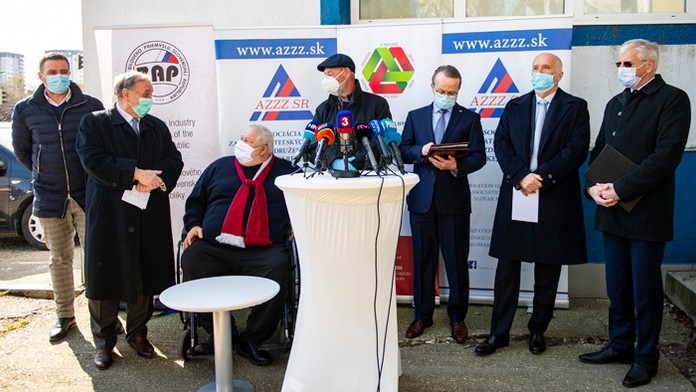 Pavol Šurda v Mimoriadnej relácii.