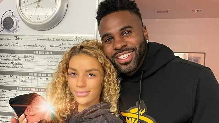 Jason Derulo a Jena Frumes sú rodičia