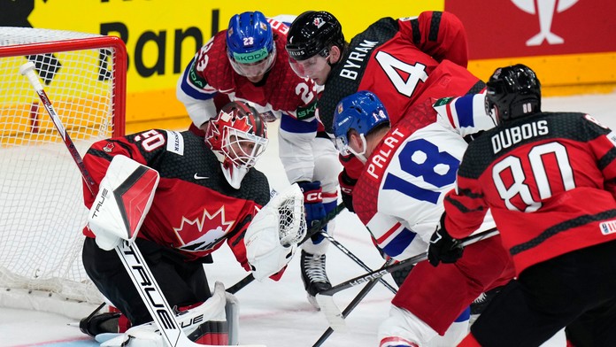 Takto vyzerajú štvrťfinálové dvojice MS. Derby odvekých rivalov aj šichta pre Čechov