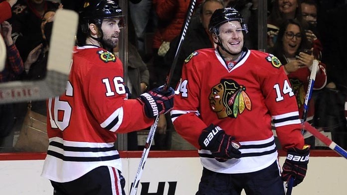 Slovenský hokejista Richard Pánik prispel gólom k výhre Chicaga 6:2 nad Arizonou.