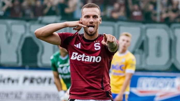 Ja a najlepší? Som len chlapec z Lamača. Haraslín exkluzívne aj o Slovane, budúcnosti či prestupe, ktorý nebol ďaleko (rozhovor)