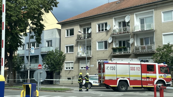 Bombová hrozba na súde v Piešťanoch.
