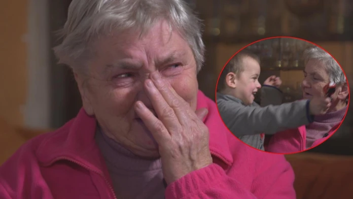 Adamko a jeho milovaná prababka. 