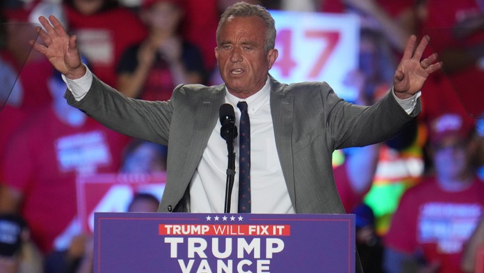 Budúci americký minister podporil Petra Kotlára. Čo bude znamenať pre zdravotníctvo USA?