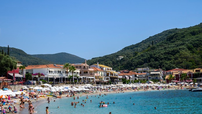 Grécko už má turistov plné zuby. Rozhodlo sa pristúpiť k dôležitému opatreniu