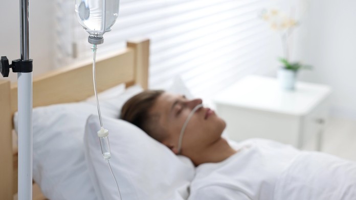 Tínedžera lekárka poslala domov s tým, že má iba chrípku (ilustračná snímka)