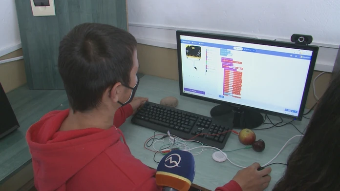 Šikovný programátor.