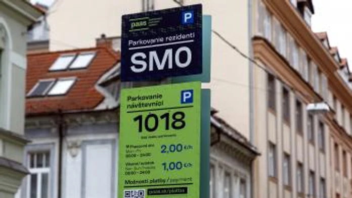 Parkovanie v Bratislave. 