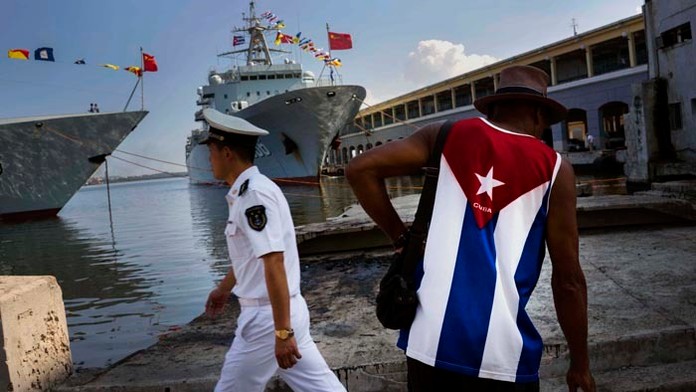 Na Kubu priplávali tri čínske vojenské lode.