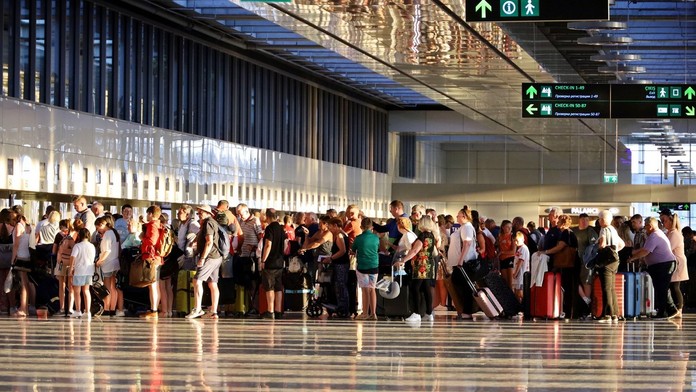 Stredomorská krajina pre šírenie covidu sprísnila opatrenia. Bez poistenia tam nechoďte, odporúča ministerstvo