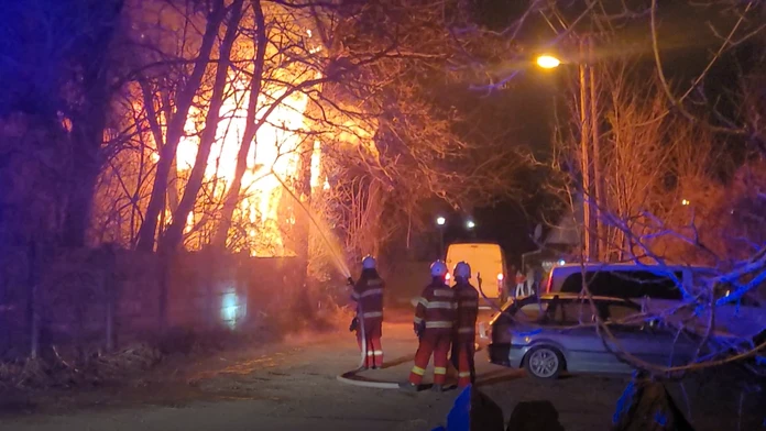 Ďalší večerný požiar v bratislavskom Ružinove
