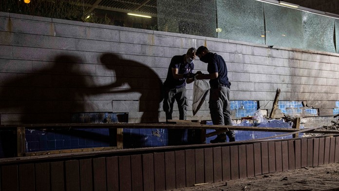 Bronzová socha prvej dámy USA Melanie Trumpovej od umelca Brada Downyeho.