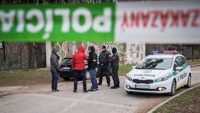 Tragédia pri Turčianskych Tepliciach. Muž (45) napadol svoju manželku, žena (†49) po útoku zomrela