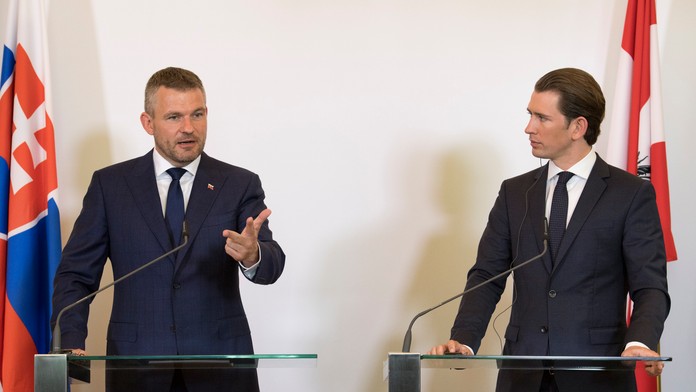 Spolkový kancelár Sebastian Kurz a predseda vlády SR Peter Pellegrini.