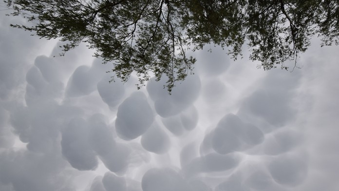 Mraky mammatus v Záhorskej Bystrici.