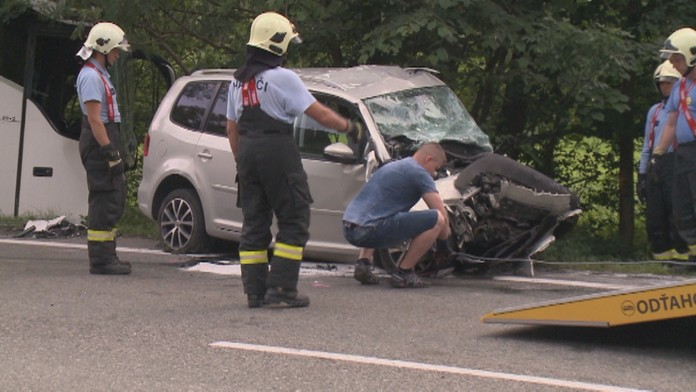 Vodič nehodu neprežil.