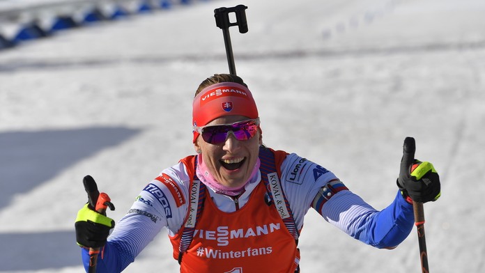 Hráči Walesu sa tešia po góle do siete Trinidadu a Tobaga.