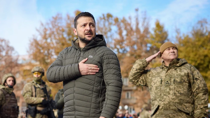 Zelenskyj na summite G20: Teraz je čas ukončiť deštruktívnu vojnu, ktorú Rusko vedie na Ukrajine