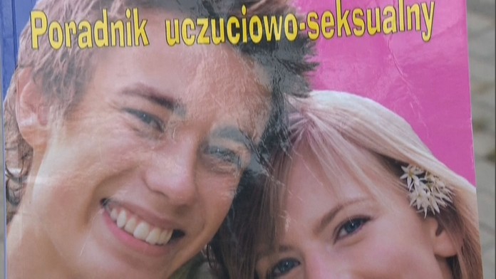 Poľsko pobúrila kniha na výučbu sexuálnej výchovy