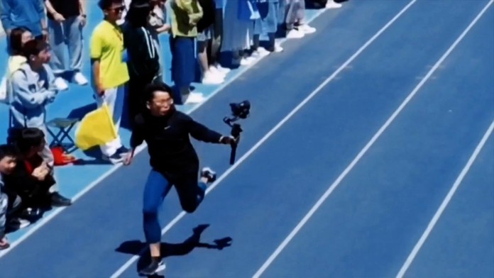 Superrýchly kameraman.