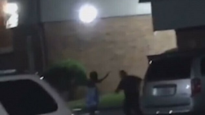 Zľava Dávid Buc a Kanaďania Kyle Turris a Jonathan Marchessault v dueli na MS 2019.