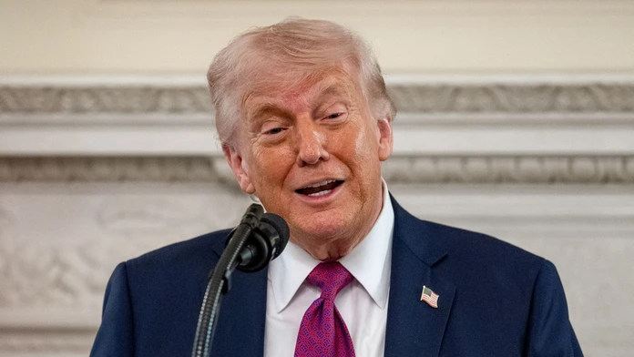 Trump prišiel o veľkého spojenca: Pomáhal mu dostať sa k moci, teraz si sype popol na hlavu