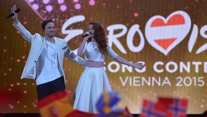 Morland a Debrah Scarlettová  z Nórka na Eurovízii.