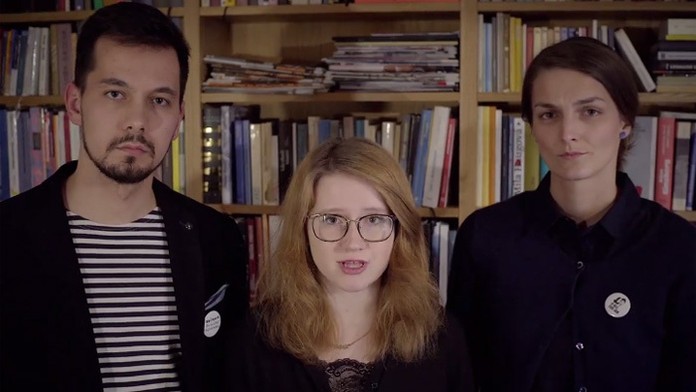 Organizátori protestov žiadajú predčasné voľby.