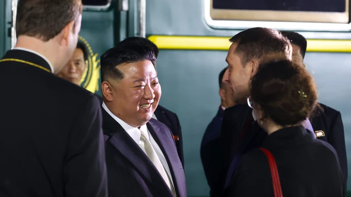 Na snímke Kim Čong-un, ktorý pricestoval vlakom do Ruska,