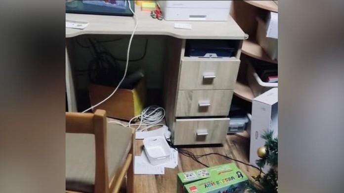 Zlodej sa zabarikádoval.