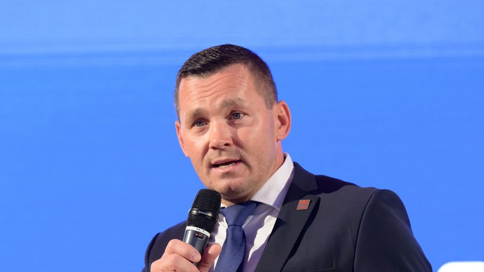 SZĽH schválil licencie všetkých extraligových klubov. V druhej najvyššej súťaži ostali dve voľné miesta