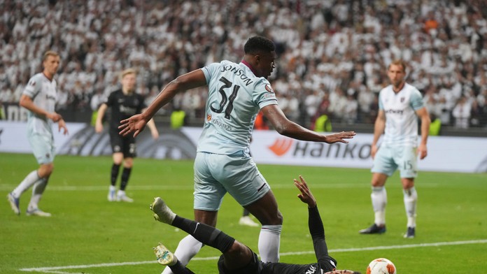 Do finále Európskej ligy postúpil Frankfurt a Glasgow Rangers