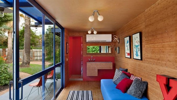 Takto vyzerá bývanie v kontajneri zvnútra