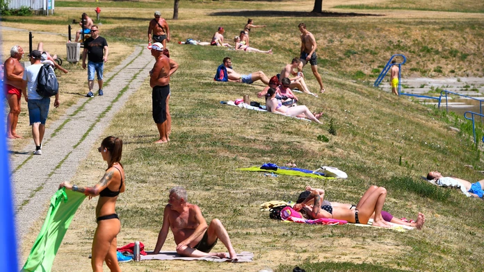 Prírodné kúpalisko Delňa na okraji mesta Prešov.