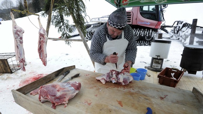 Mäsiar rozoberá prasa
