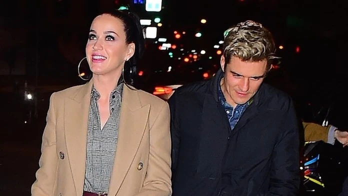 Zásnuby s Orlandom? Katy Perry s obrovským drahým kameňom na prstenníku