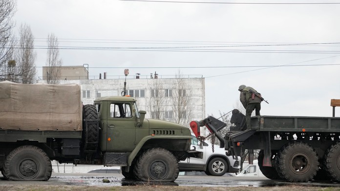 Česi vyzbierali už 30 miliónov dolárov na zbrane pre Ukrajinu