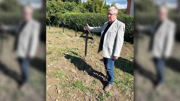 Veľvyslanec šíri nepravdu o zničení hrobov v Ladomírovej. Rusmi zasiaty hoax rastie ako fazuľka, varuje polícia