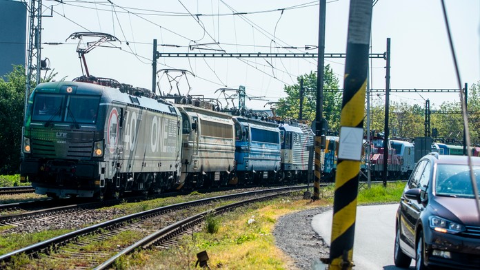 V bratislavskom Lamači zrazil vlak človeka, doprava je obmedzená