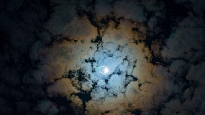 Unikátne zatmenie dvoch exoplanét sa blíži. Naposledy ho zachytili pred 16 rokmi