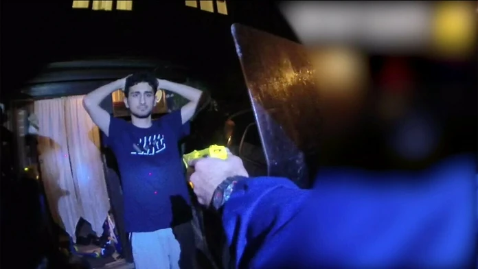 Danyal Hussein na zábere z policajnej kamery.