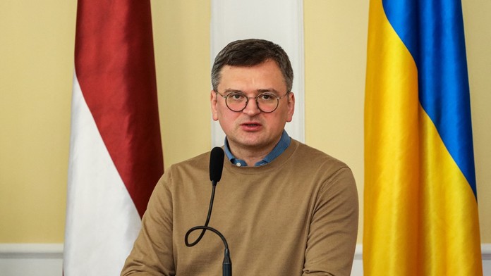 Ukrajinský minister varuje pred priveľkými očakávaniami ohľadne protiofenzívy. Žiada viac zbraní