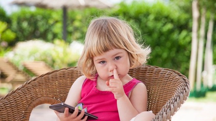 Špáranie v nose nie je len nevinný zlozvyk. Experti prišli s vážnymi následkami na mozgu