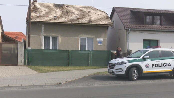 V rodinnom dome vo Fiľakove našli mŕtvu matku 12 detí. Polícia prípad vyšetruje ako zabitie