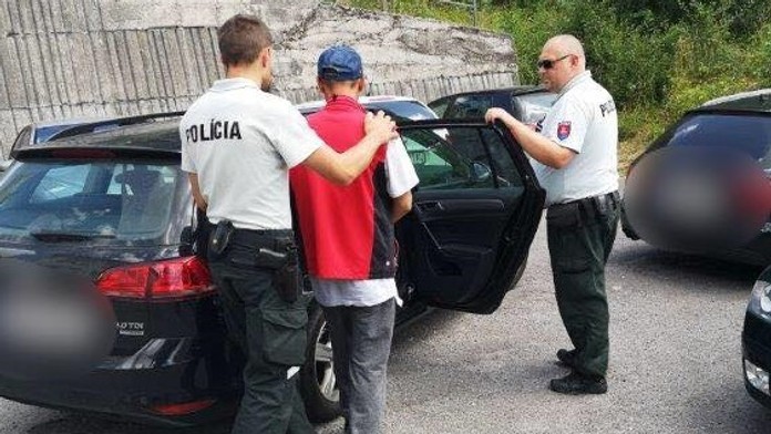 Migranti na hranici s Maďarskom