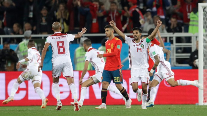Radosť marockých hráčov po góle proti Španielsku v dueli MS 2018.