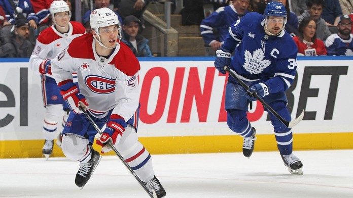 VIDEO: Slafkovský patril k najlepším, jeho spoluhráč v predĺžení premárnil tutovku. Súper rozhodol z protiútoku