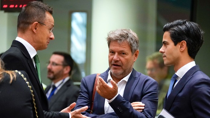 Ministri EÚ našli dohodu: Zisky energetický firiem sa zastropujú