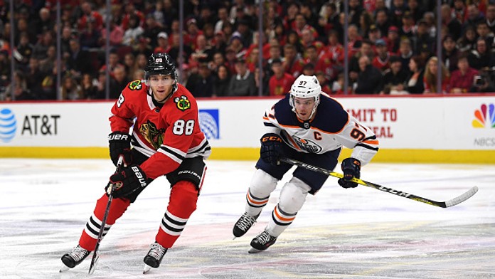 Patrick Kane (Chicago Backhawks) a Connor McDavid (Edmonton Oilers).